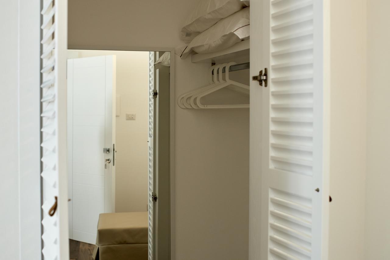 Iulius Suite & Spa Конверсано Экстерьер фото