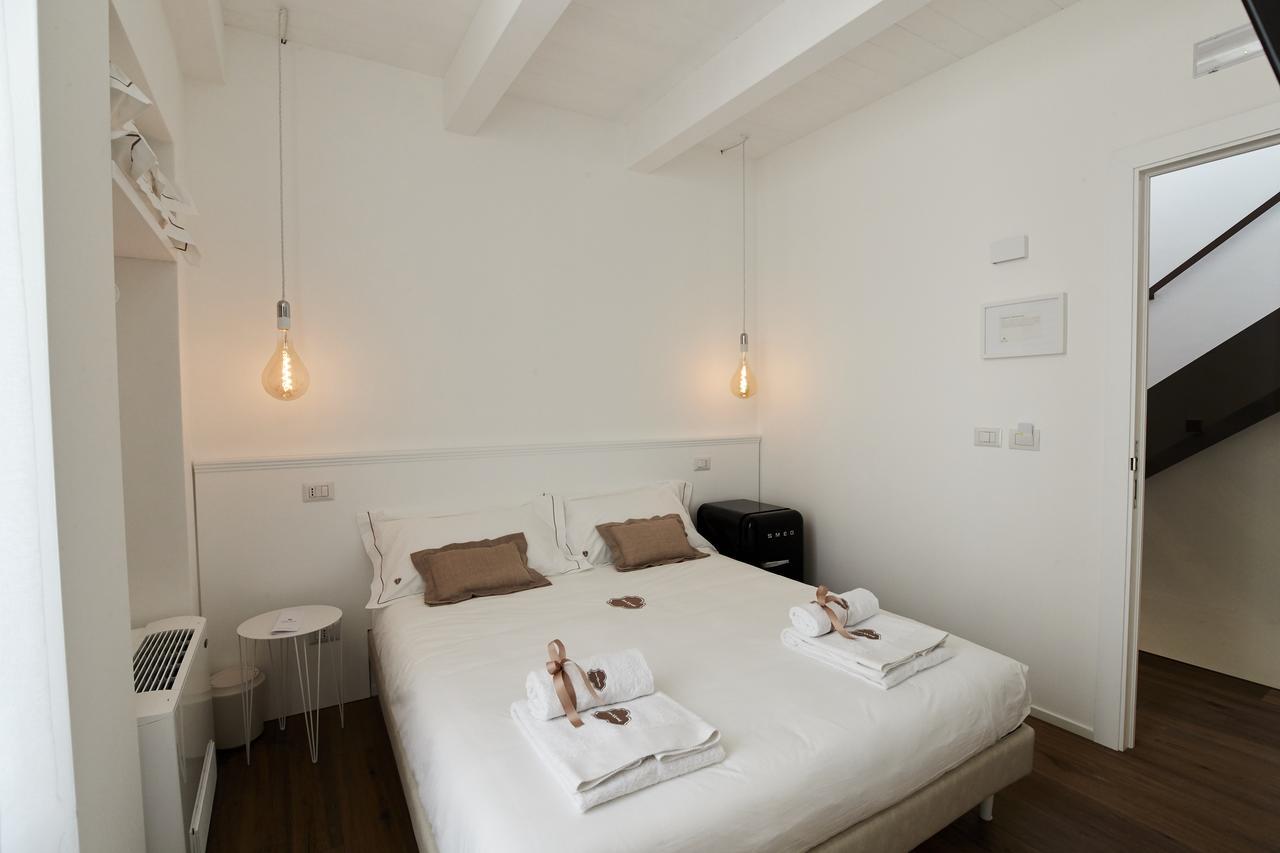 Iulius Suite & Spa Конверсано Экстерьер фото